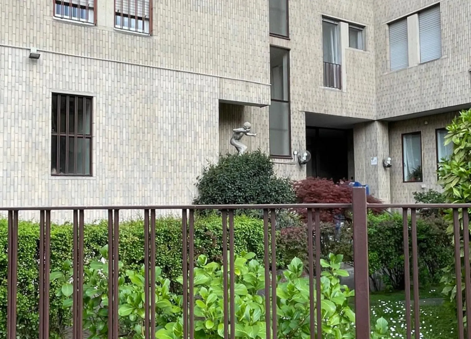 New 2 Bedroom Apartment In Navigli With A Great View! Milano